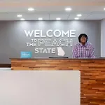 Hampton Inn & Suites-Atlanta Airport North-I-85