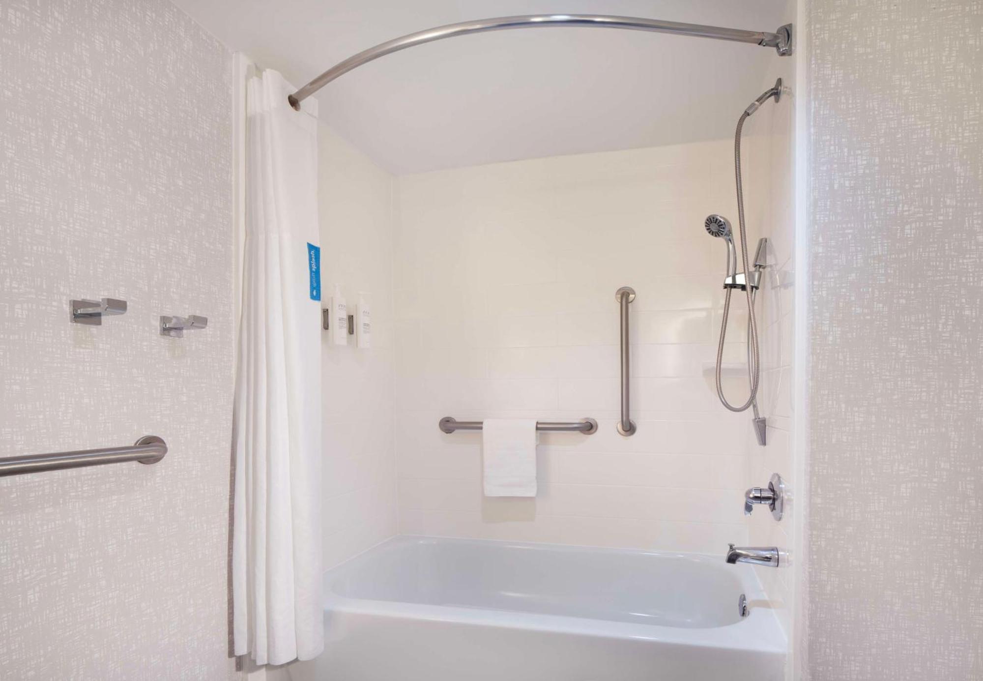 Hotel Hampton & Suites-atlanta Airport North-i-85 Hapeville