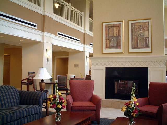 Hotel Hampton & Suites-atlanta Airport North-i-85